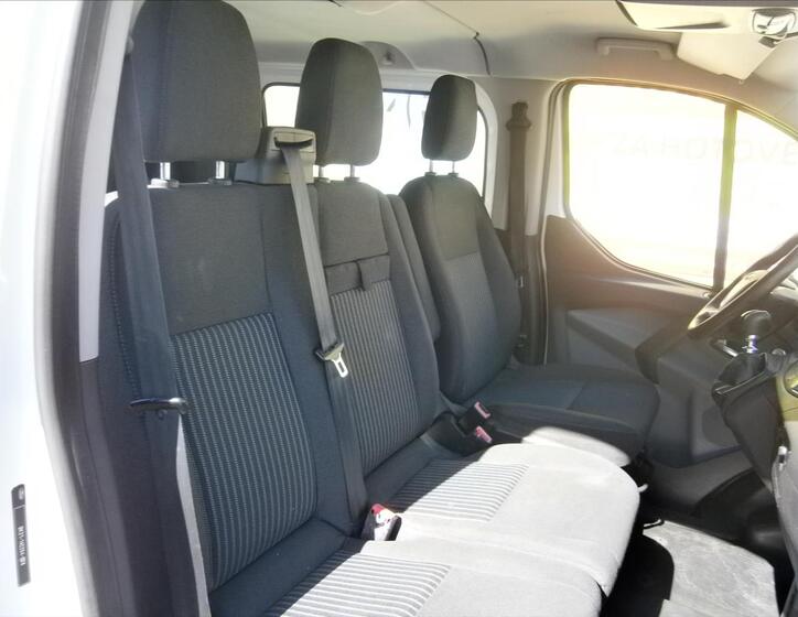 Ford Transit Custom 9