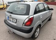 KIA Rio 6