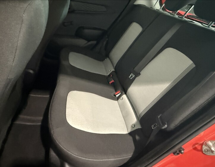 Hyundai i10 8