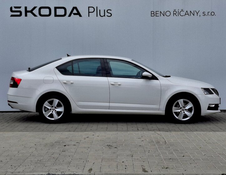 Škoda Octavia 16