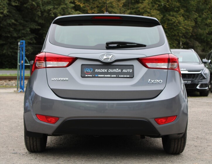 Hyundai ix20 6