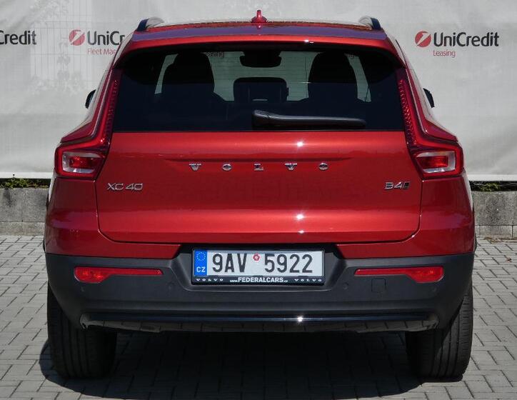 Volvo XC40 4