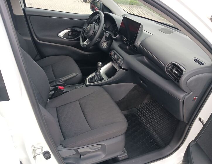 Toyota Yaris 15