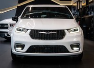 Chrysler Pacifica 12