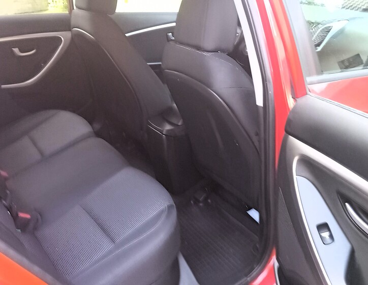 Hyundai i30 16