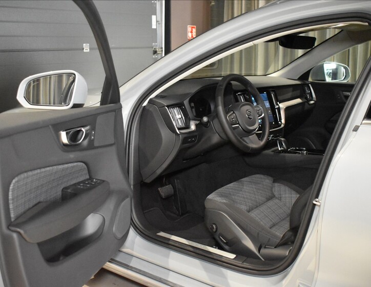Volvo V60 12