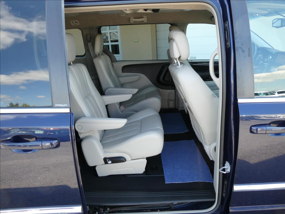 Chrysler Town & Country