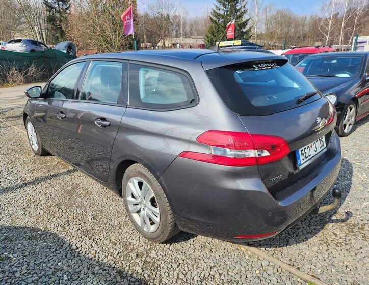 Peugeot 308 13
