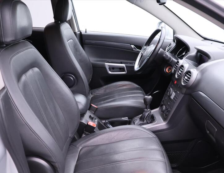Opel Antara 10