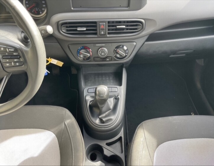 Hyundai i10 10