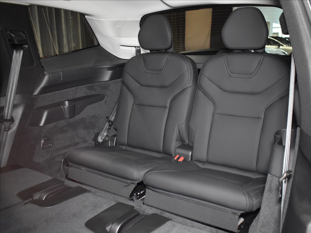 Volvo EX90