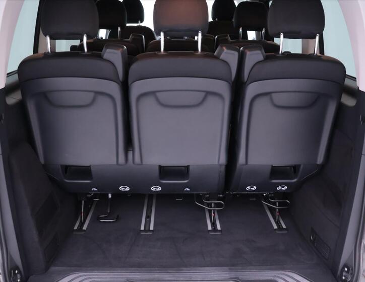 Mercedes-Benz Vito 10