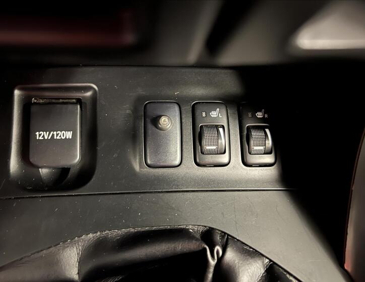 Toyota Land Cruiser 6