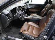 Volvo V90 7