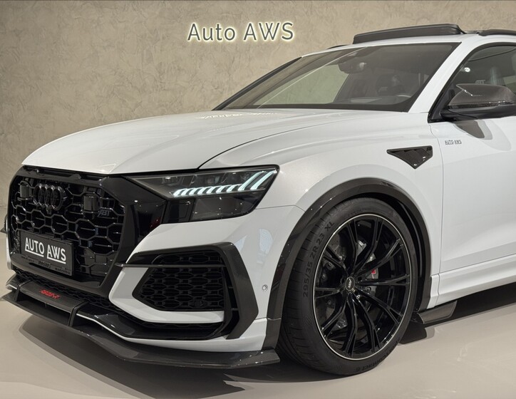 Audi RS Q8 5