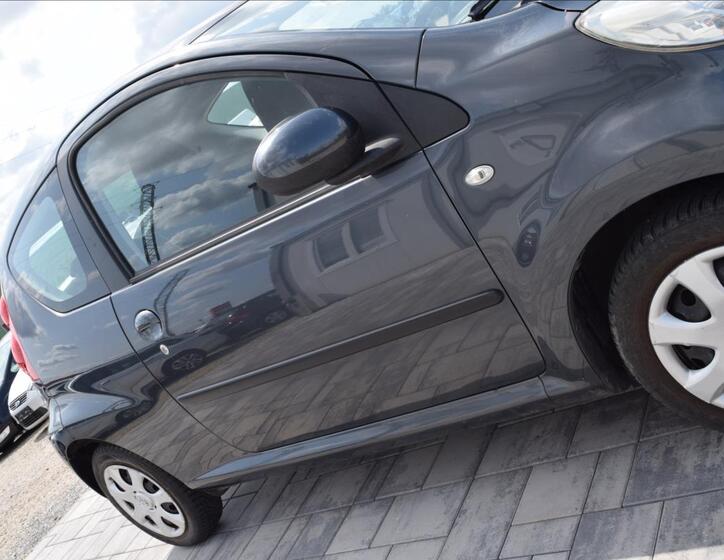 Peugeot 107 8