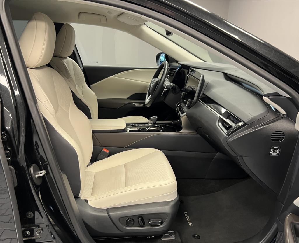 Lexus RX 450h plus