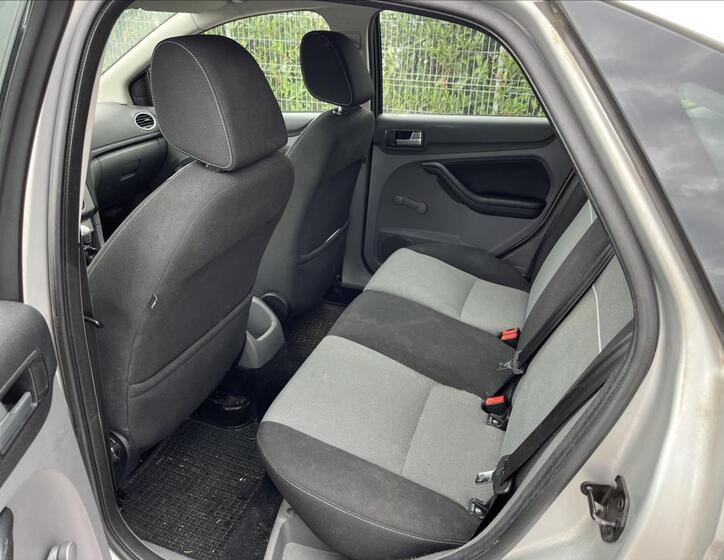 Ford Focus 13