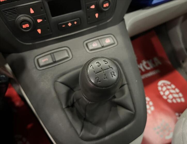 Fiat Idea 23