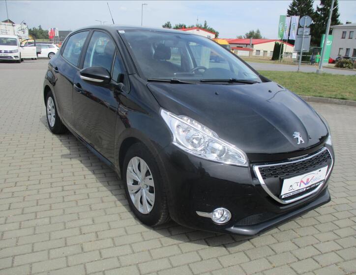 Peugeot 208 6