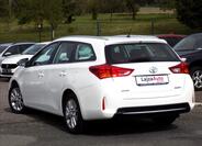 Toyota Auris 7