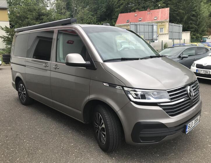 Volkswagen Caravelle 6
