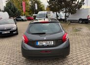 Peugeot 208 4