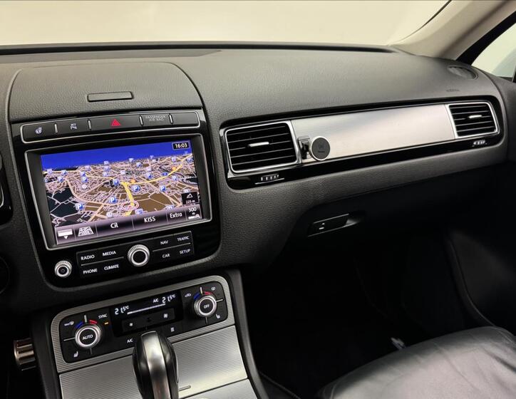 Volkswagen Touareg 15
