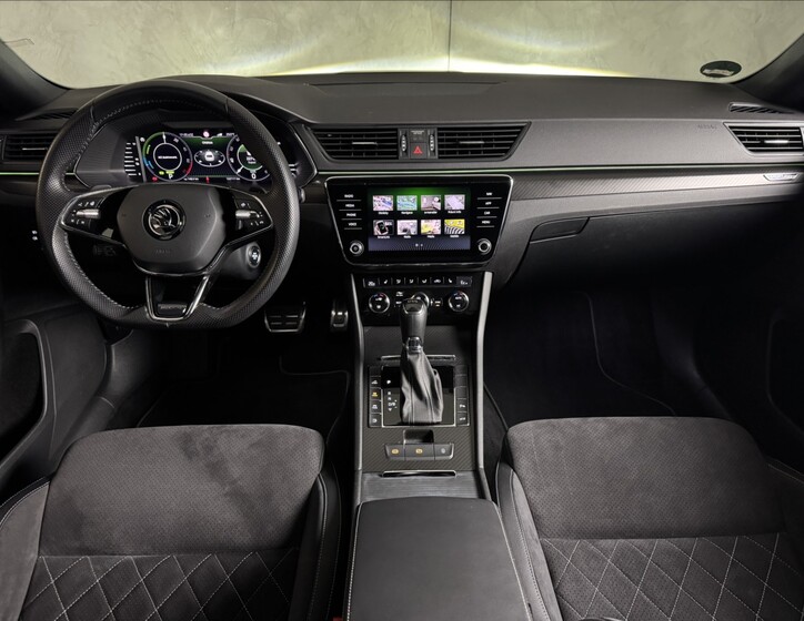 Škoda Superb 15