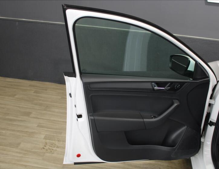 Škoda Rapid 9