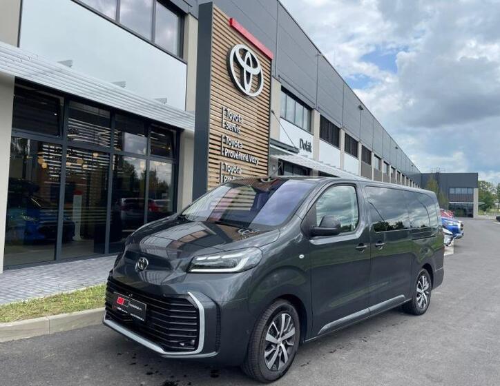 Toyota ProAce Verso 1