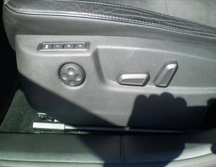 Škoda Superb 8