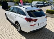 Hyundai i30 4