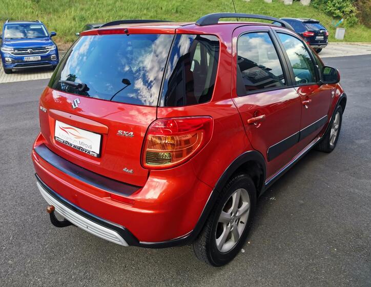 Suzuki SX4 6