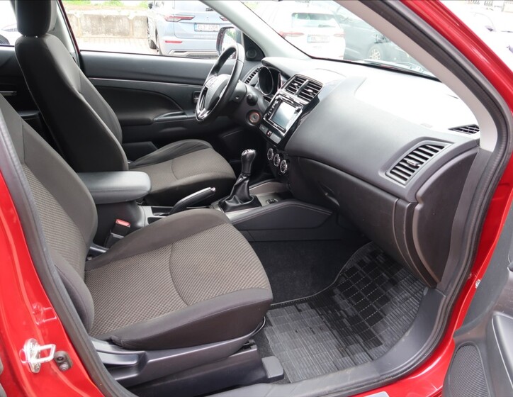 Mitsubishi ASX 12