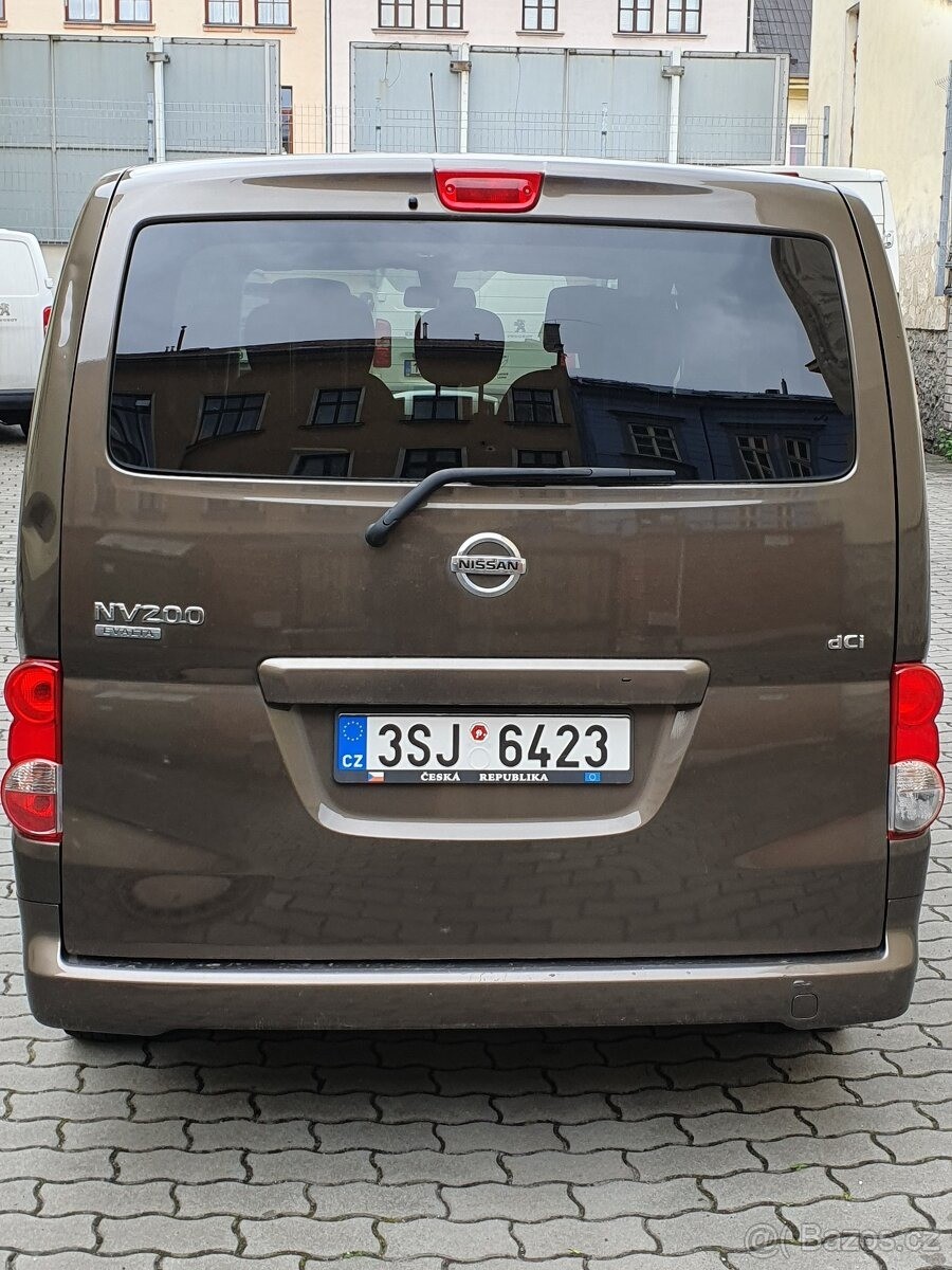 Nissan NV200