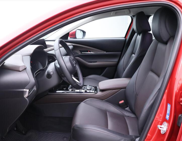 Mazda CX-30 12