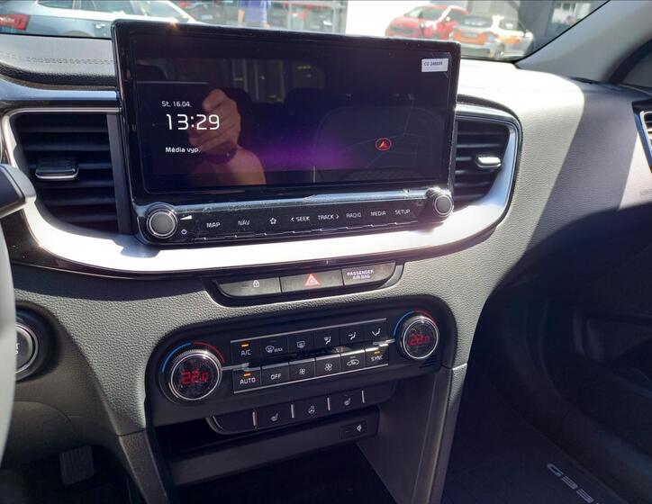 KIA XCeed 14