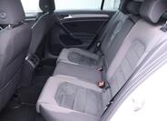 Volkswagen Golf 16