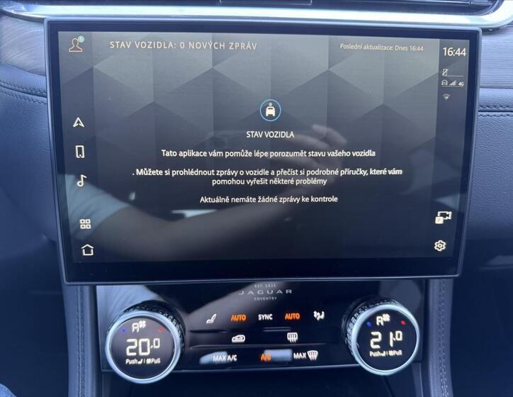 Jaguar F-Pace 22
