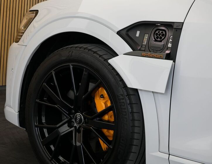 Audi e-tron 9