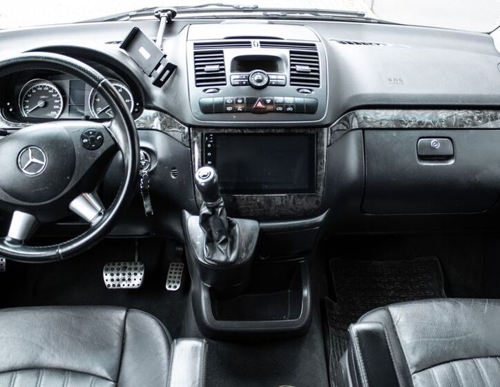 Mercedes-Benz Viano 14