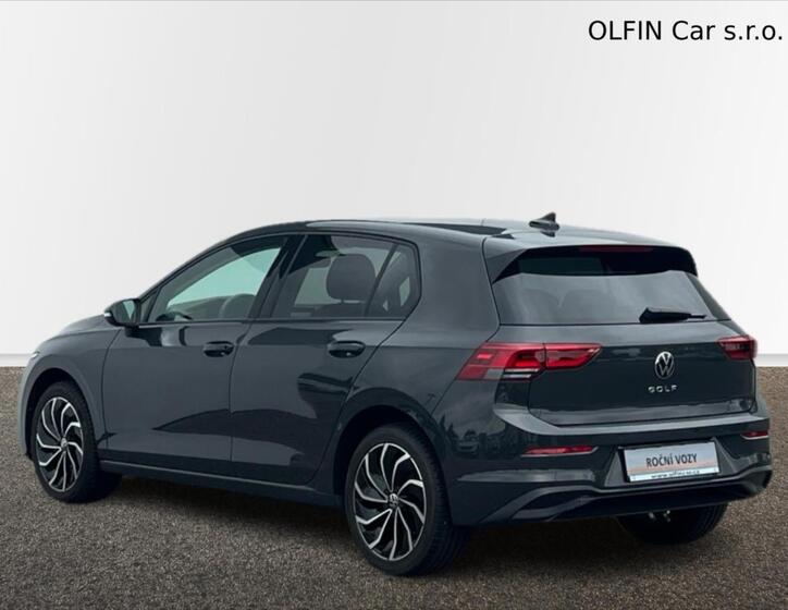 Volkswagen Golf 9
