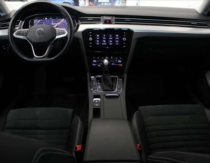 Volkswagen Passat 8