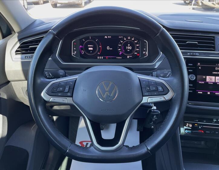 Volkswagen Tiguan 33