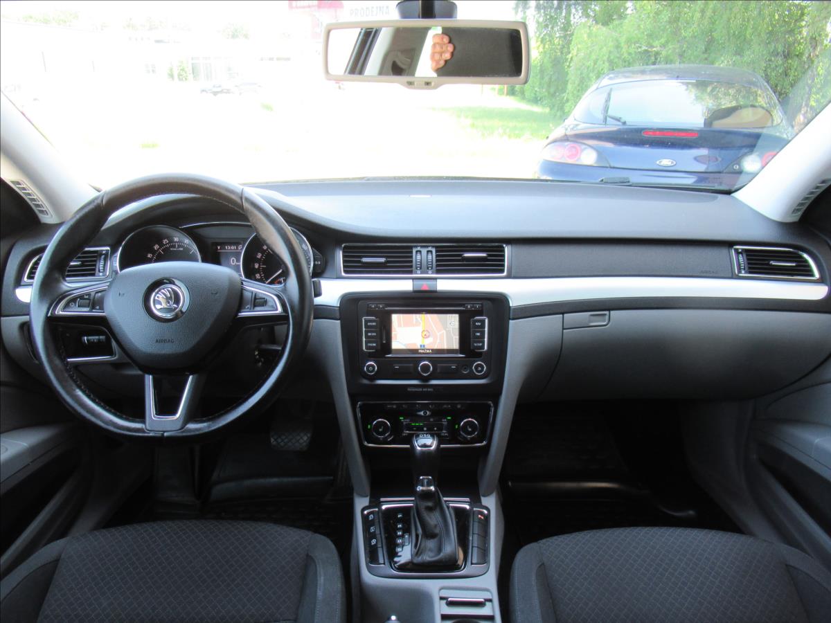 Škoda Superb