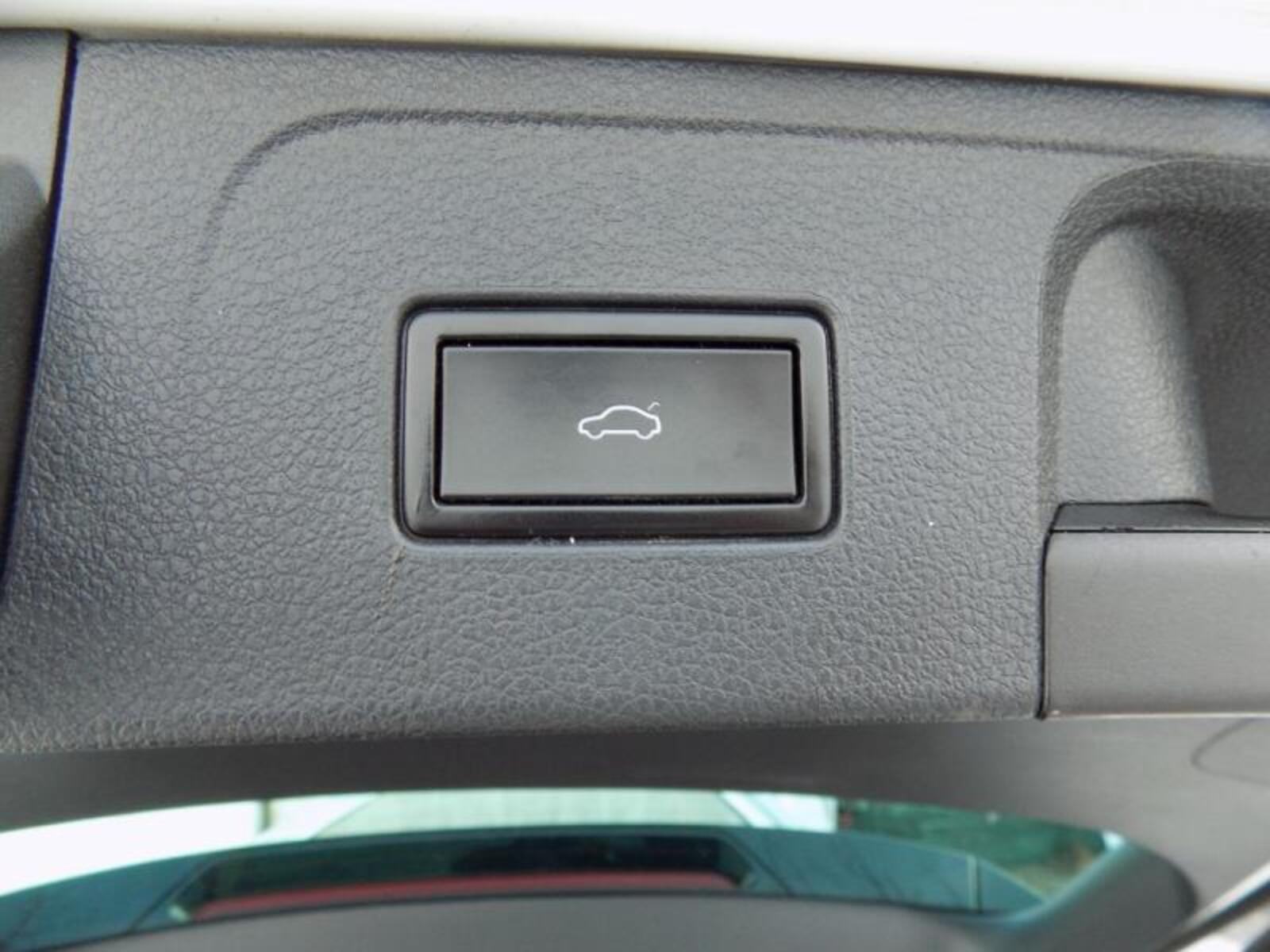 Volkswagen Passat 9