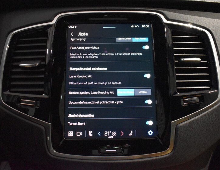 Volvo XC90 23