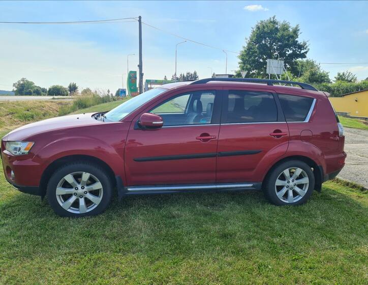 Mitsubishi Outlander 5
