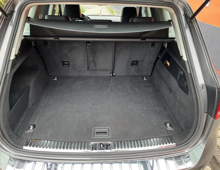 Volkswagen Touareg 25
